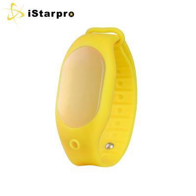 China Refillable Bottle Built-in Wristband iStarpro 2021 New Designed Portable Spray Band Wristband Dispenser Silicone Hand Sanitizer for sale