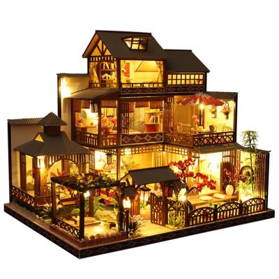 China Pretend Play New Design DIY Handmade Doll House Puzzle Toy For Adults Wooden Doll Miniature Room for sale