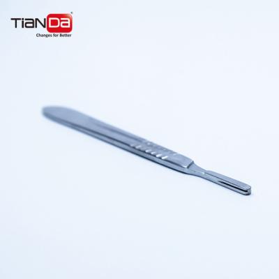 China Metal Scalpel Handle Surgical Scalpel Sterilized Blades Wholesale Stainless Steel Surgical Instruments With Super Edge Blade for sale