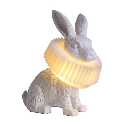 China Modern Creative Table Lamp Cactus Led Light Squirrel Table Lamp Resin Led Table Light Decorative Lamp for sale