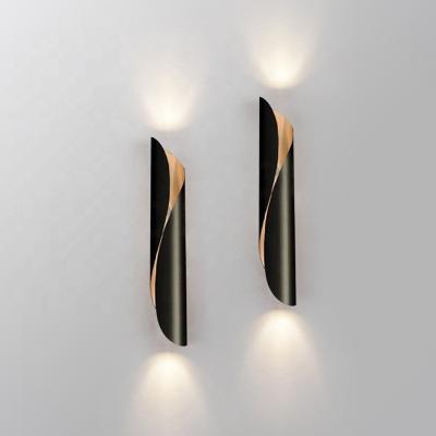 China Modern Aluminum Black Gold Tube Wall Lamp for sale