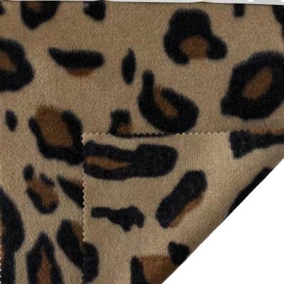 China Stain Resistant Leopard Grain Printed Polyester Yarn Fabric 92% Polyester 8%Rayon For Coat for sale