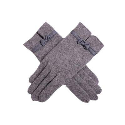 China Fashion Very Soft And Warm Wholesale Gray Cashmere Woolen Gloves For Women for sale