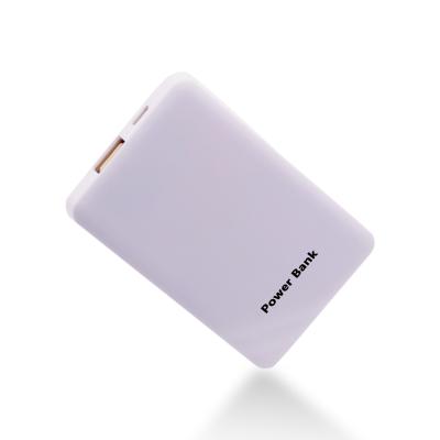 China Bestselling Ultra Thin in UK 2200mAh Ultra Slim Credit Card Power Bank for Mobile Phones Smallest Powerbank Smallest Charger for sale