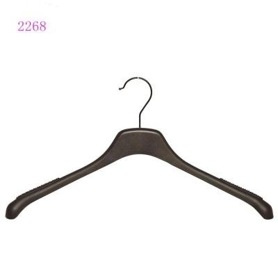 China Factory Wholesale Cheap Black Anti Slip Blouse Hanger Shirt Plastic Hanger Clothes Plastic Hanger Eco-friendly Material for sale