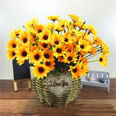 China Artificial Plastic Sunflowers Sunflower Flower Bouquet For Room Wedding Decor Silk Flowers For Flower Arrangement for sale