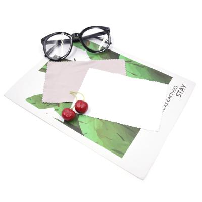 Cina New Fashion Glass Cloth Microfiber Camera Lens Cleaning Wipes Clean Cloths With Custom Sublimation in vendita