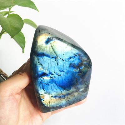 China Natural Blue Instant Healing Crystal Ornaments Labradorite Freeform China Labradorite For Home Decoration for sale