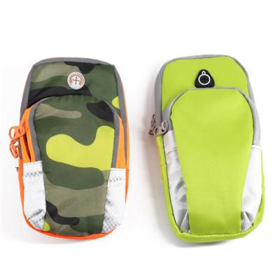 China Large Capacity Nylon Double Zippered Pockets Hot Design Mobile Phone Case Armbag Mobile Phone Sports Arm Bag Running Phone Recycling Bag for sale