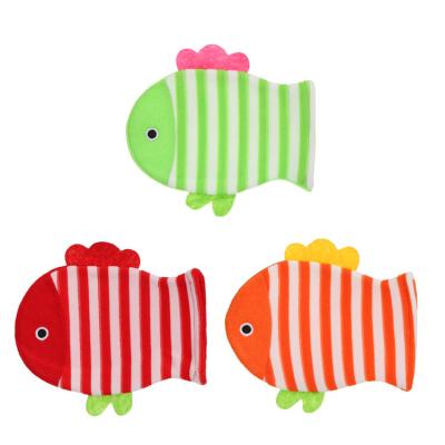 China EXFOLIATE high quality soft cute cartoon fish bathing gloves for kids exfoliating bath gloves for sale