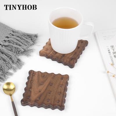 China Stored Practical Wooden Creative Series Walnut Cracker Shape Coaster HD-0962 Beech Black 95mm Diameter 95mm Series for sale