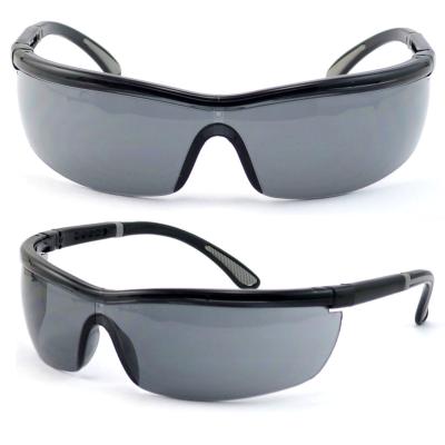 China Safety Glasses for Men and Women with Anti-Fog and Scratch Resistant Wrap Around Lenses, Adjustable Temples and Nose for sale