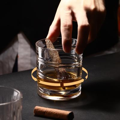 China Viable Japanese Creative Glass Bar Cocktail Counter Design Spin Spinning Tumbler Whiskey Glass Whiskey Flask for sale