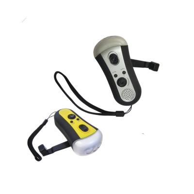 China Industrial Mini Plastic FM Radio Low Price Hand Crank Lamp Flashlight for sale