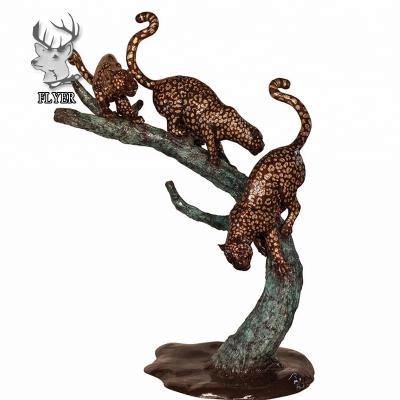 China Europe Garden Life Size Bronze Statue Bronze Panther Statue For Sale for sale