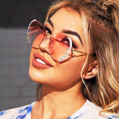 China Fashion sunglasses shape sun glass designer 2021 newest With Diamonds Glasses famous brands rose sunglasses rimless for sale