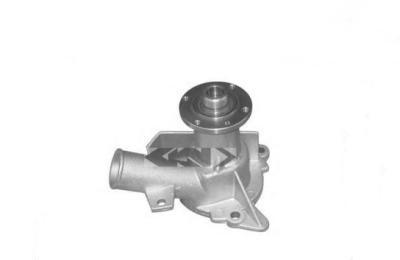 China Aluminum Casting Material BMW Spare Parts Right Engine Water Pump for sale