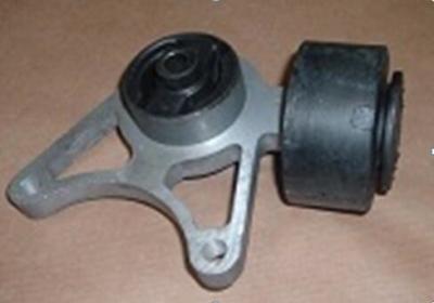 China 1600g Left Rear Engine Mount , Differential Car Engine Mounting KHC500090 for sale