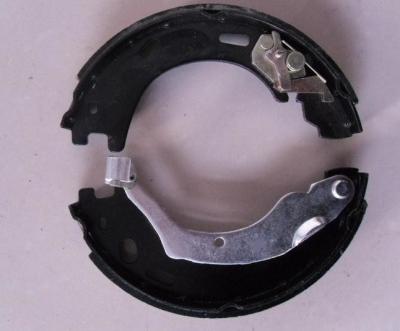 China Rear Brake Shoe Kit LAND ROVER  RANGE ROVER SPORT  DISCOVERY III OEM LR031947 for sale