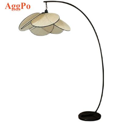 China Retro Modern Light Luxury Design Living Room Bedroom Chinese Style Villa Homestay Japanese Minimalist Lamp Arched Floor Lamp for sale