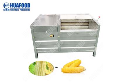 China Professional Brush Vegetable Washing Machine For Potato / Carrot/Corn 1000-2000kg / H Capacity for sale