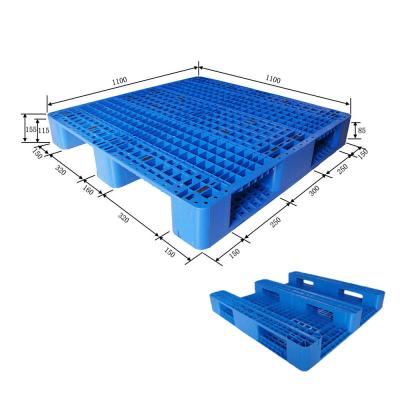 China 3 Skids Three Side Single Runner Outdoor Reusable HDPE Plastic Pallet With Steel Bars Pipe for sale