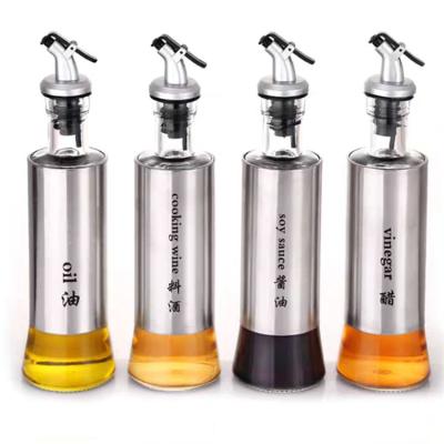 China 12oz Sustainable Cooking Stainless Steel Spout Glass Olive Oil Vinegar Cruet Bottle Soy Sauce Storage Dispenser for sale