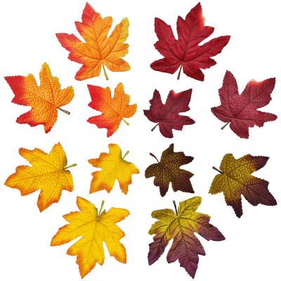 China Fashional Artificial Flowers Wholesale Hot Sale Decorative Autumn Plant Silk Artificial Maple Leaves Halloween Decorations for sale