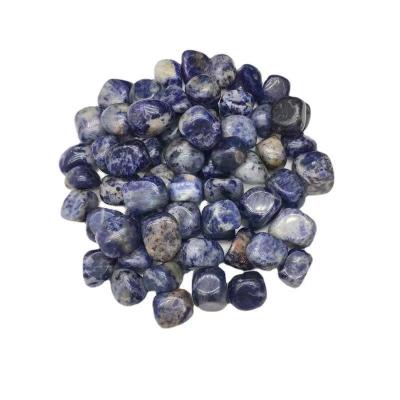 China Dong Hai Sample Discount Sale Natural Blue Stone Rolling Stone Treated Tumbled Crystal Gravel for sale