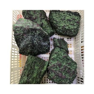 China Dong Hai 2021 Natural Rough Ruby Fuchsite Irregular Decoration Large Naturally Rough Ruby Epidote Stones for sale