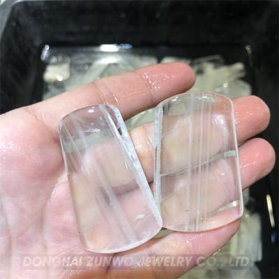 China Dong Hai Wholesale High Quality Natural White Crystal Pendant Healing Crystals Jewelry for sale