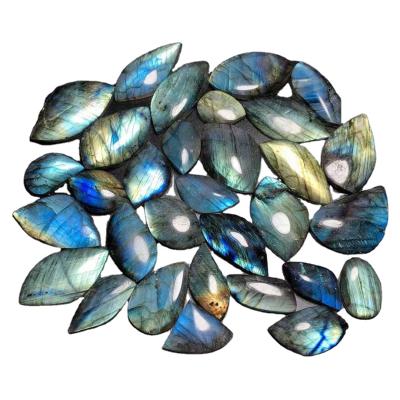 China Dong Hai Wholesale Labradorite Crystal Pendant Natural Free Shape Healing Pendant for sale