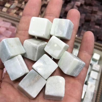 China Elegant Line Stone Gemstone Sale Dong Hai Crystal Gravel Free Sample for sale