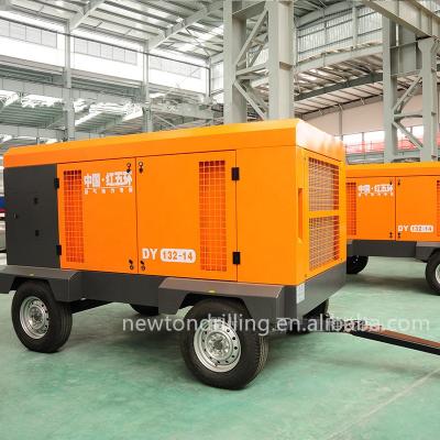 China 14bar 530cfm Lubricated Electric Portable Screw Air Compressor For Heavy Duty Sandblasting Industries for sale