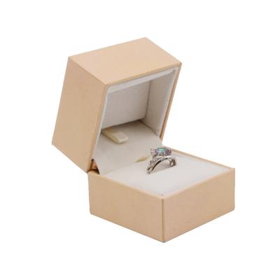 China Wholesale Custom Classic Engagement Ring Jewelry Gift Luxury Plastic Boxes for sale