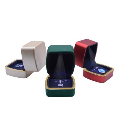 China High Quality Wholesale Hot Sale Plastic+Led Led Jewelry Box Custom Printed Led Pendant Green Jewelry Packaging Box for sale