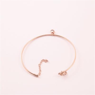 China Waterproof 18k Gold Plated Large Minimalist Wedding Jewelry Bangle Bracelets Diamond Clasp Jewelry Women for sale