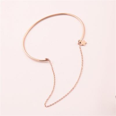 China Waterproof 18k Gold Plated Smooth Layered Stainless Steel Curve Link Chain Star Bangle Bracelets & Bangles for sale