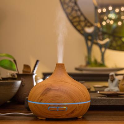 China Aromatherapy 300ml Ultrasonic Air Humidifier Wooden Essential Oil Aroma Diffuser for sale