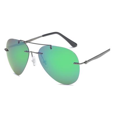 China Cool Customizable Sunglasses Universal Lens Color Men And Women Sunglasses 100% UV Protection Fashion Sunglasses for sale