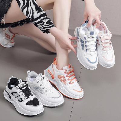 China Fashion Trend Lady Breathable Sport Shoes 2021 New Autumn New Fashion Flats Mesh Rubber Casual Travel Flats Runninng Flats Rubber Casual Sneakers for sale