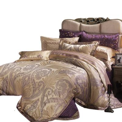 China New Color 100% Anti-Static Custom Silk Luxury Bedding Sets 10 Pcs For Wedding for sale