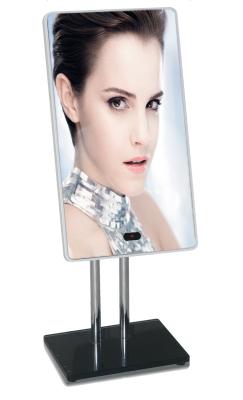 China Smart LCD Makeup Magic Mirror Display built - in Android OS 4.4 /  5.1 with CMS for sale