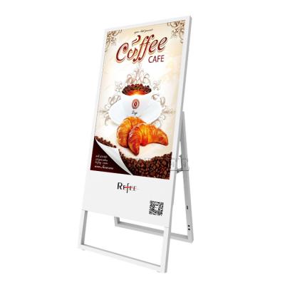 China Commerciële gebruiks43inch TFT Android Draagbare LCD Digitale Signage met CMS Te koop