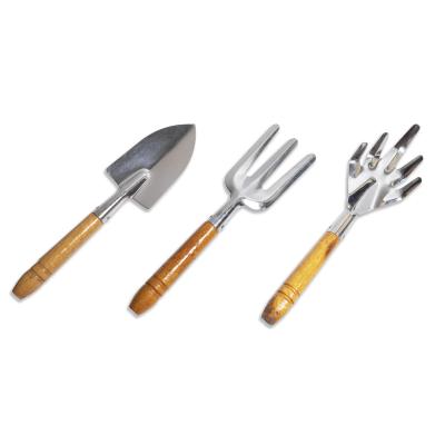 China SS With Wooden Handle 3 Pieces Good Quality Indoor Outdoor Wooden Handle Garden Gardening Planting Tool Kit for sale