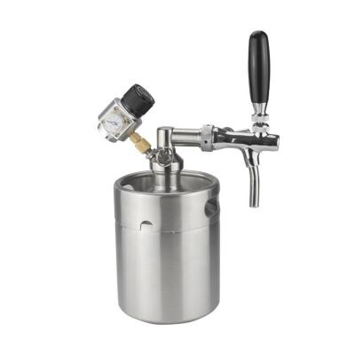 China Recycling Home Brew 304 Stainless Steel Beer Keg System Beer 2L 3.6L 4L 5L 10L Mini Draft Beer Growler Keg for sale