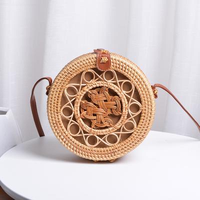 China Round Bali Rattan Bag Summer Sea Rattan Handmade Natural Beach Bag Natural Round Bag for sale