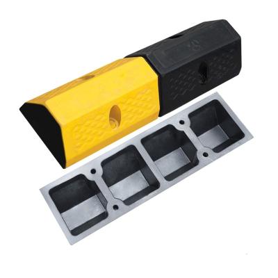 China High Quality Rubber Black And Yellow Parking Lots Road Wheel Chock Stopper Car Parking for sale