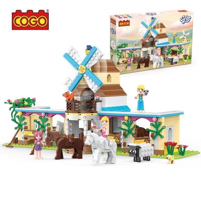 China Construction Toy COGO 616PCS Design New Kids Educational Plastic Model Farm Build Block Construction Set Girl Building Blocks Toy for sale