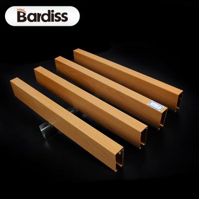 China New Artistic Faux U Shaped Wood Aluminum Wood Pattern Ceilings Pipe Square Grain Ceilings Aluminum Suspended Ceiling for sale